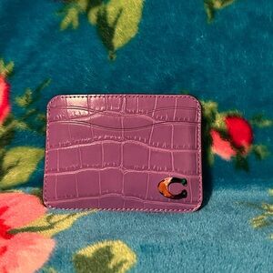Coach Wavy Card Case Purple Croc Embossed
Coachtopia Leather Slim CT386